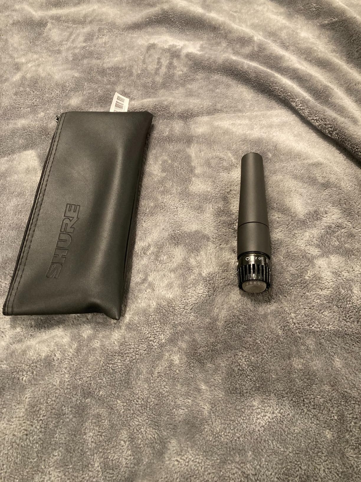 Shure SM57 Dynamic Microphone - Wired Cardioid XLR Instrument Handheld Mic for Guitar Amplifiers, Snare Drum, Percussion, Live Sound & Studio Recording, Black customer photo 1