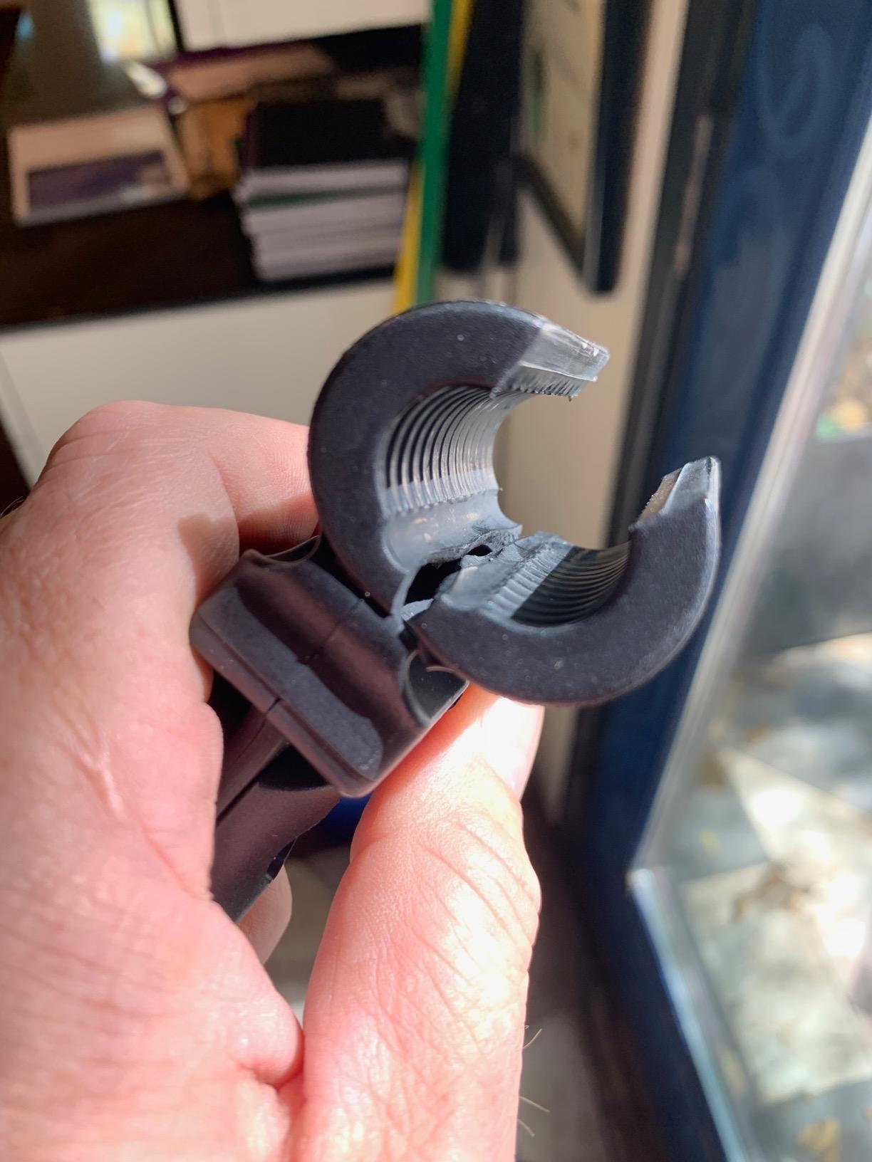 OnStage On-Stage MY320 Shock-Mount Condenser Microphone Clip customer photo 2