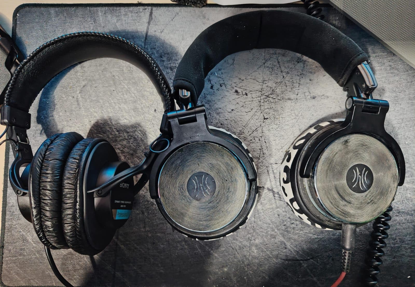 Sony MDR7506 Professional Large Diaphragm Headphone customer photo 2