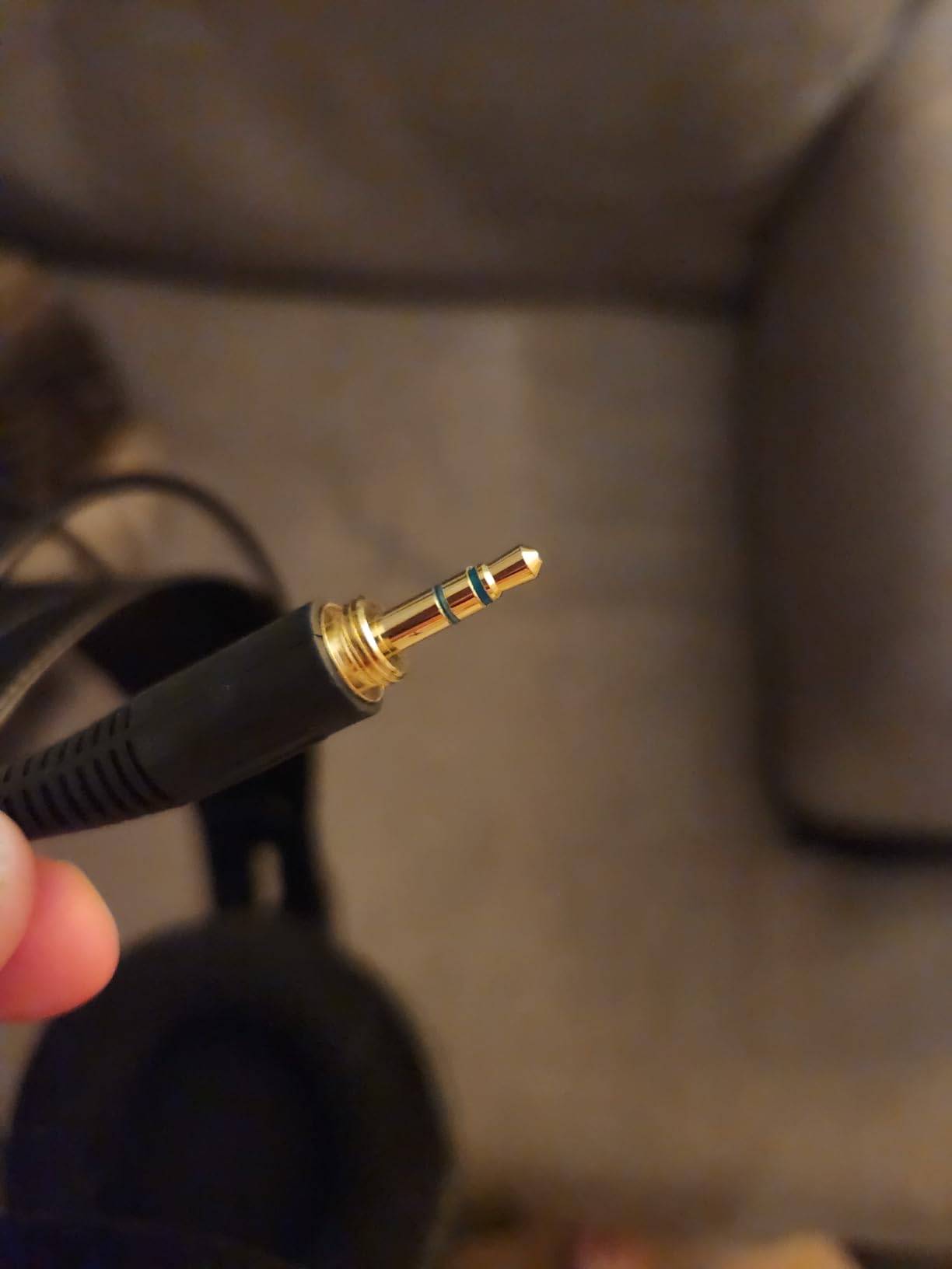 Samson SR850 Professional Studio Reference Headphones customer photo 1