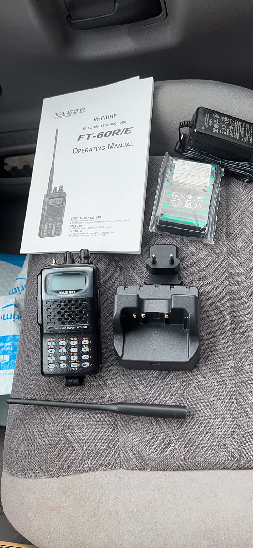 Yaesu FT-60R DualBand Handheld 5W VHF/UHF Amateur Radio Transceiver customer photo 1