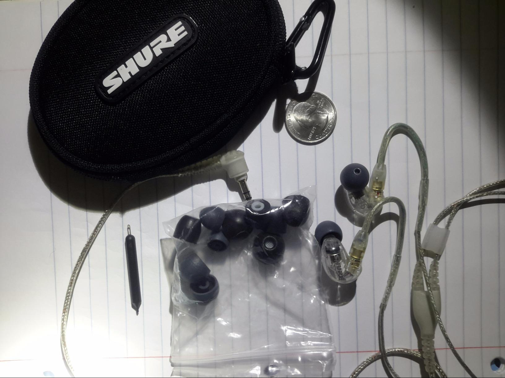 Shure SE215 PRO Wired Earbuds, Professional Sound Isolating Earphones with Clear Sound, Deep Bass, Secure in-Ear Fit, Carrying Case, Clear customer photo 2