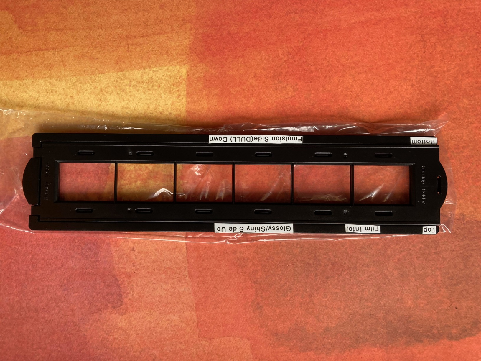 Plustek OpticFilm 8200i AI - 35mm Film & Slides Scanner. IT 8 Calibration Target + SilverFast Ai Studio 9, 7200 dpi Resolution 64Bit HDRi, Mac/PC customer photo 2