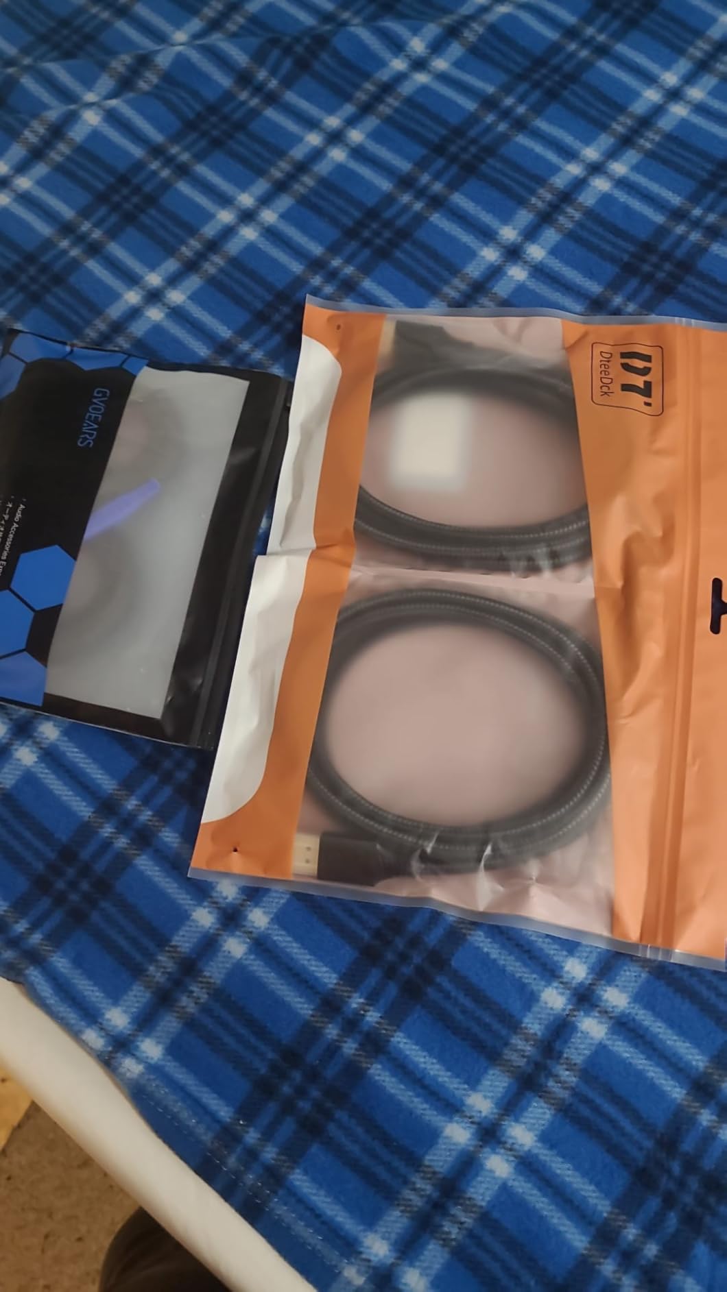 Official Arduino Starter Kit [K000007] - 12 DIY Projects with Electronic Components & English Projects Book - Original Kit from Italy customer photo 1