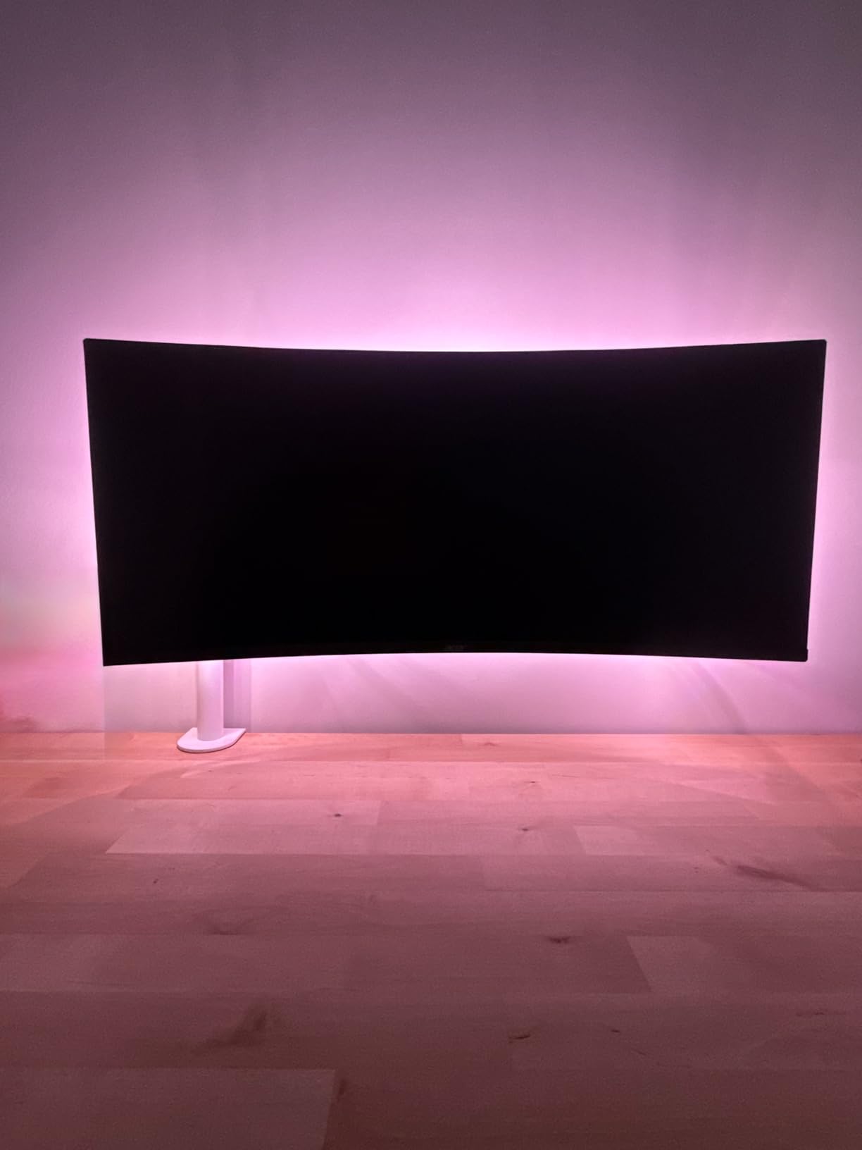 VIVO Single 13 to 38 inch Ultrawide Monitor Arm Desk Mount, Regular Screens up to 32 inches, 22 lbs capacity, Fully Adjustable Stand with C-Clamp and Grommet Base, Black, STAND-V001 customer photo 2