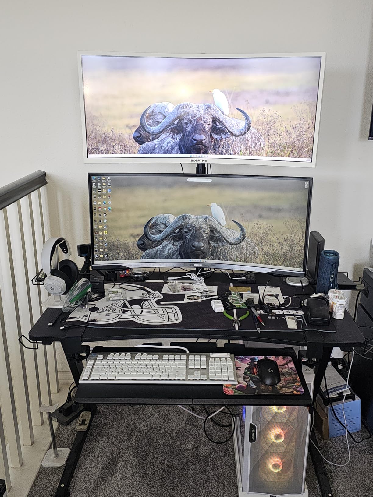 VIVO Dual Vertically Stacked Monitor Desk Mount, Extra Tall Adjustable Stand for 2 Ultrawides up to 34 inches, 22 lbs Capacity customer photo 1