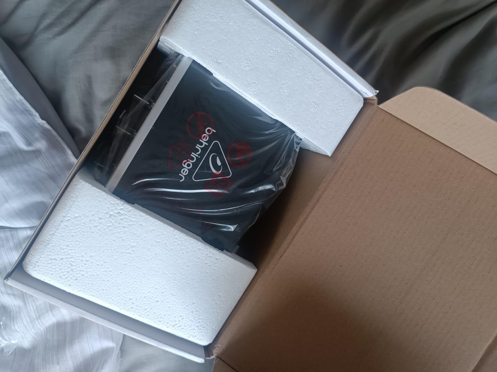 Behringer UMC22 Audiophile 2x2, 48 kHz USB Audio Interface with Midas Mic Preamplifier customer photo 1