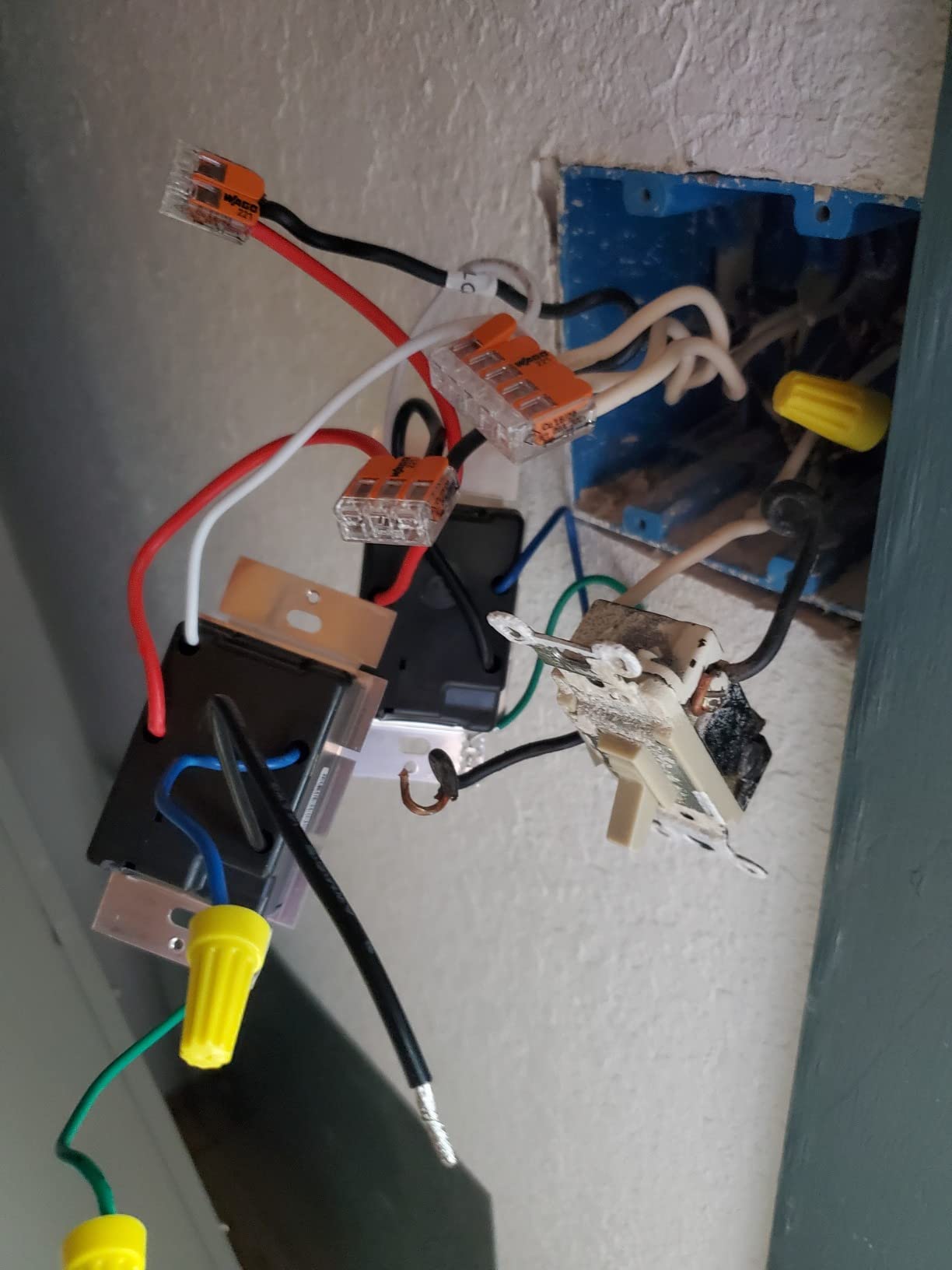 Lutron Caseta Original Smart Dimmer Switch (Lutron Smart Hub Required), for LED Lights, 150 Watt, Single-Pole/3-Way customer photo 1