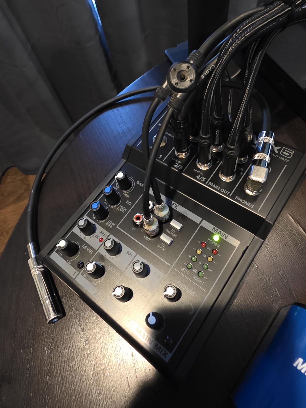 Mackie Mix5 5-Channel Compact Mixer, Black customer photo 2