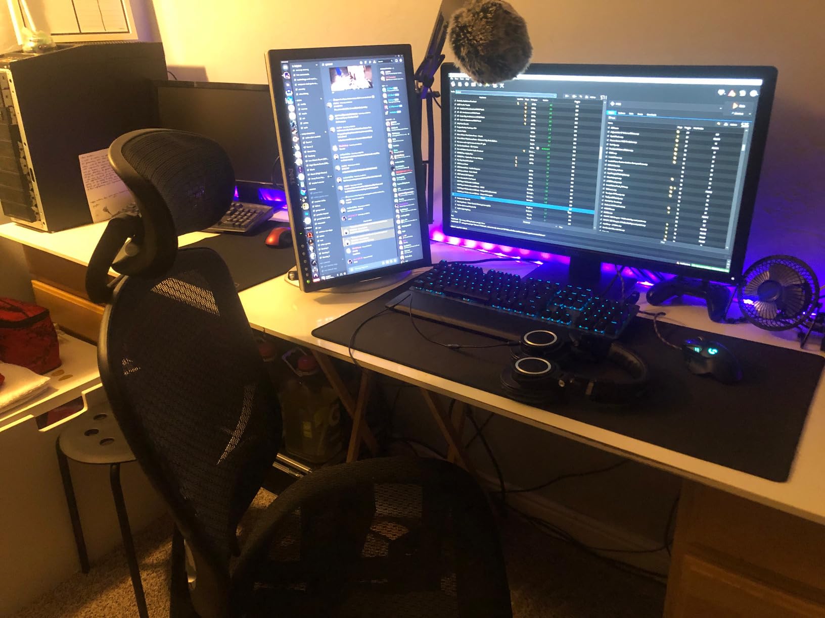 Staples Hyken Ergonomic Task Chair, Mesh, Ergonomic, Lumbar Support, Swivel customer photo 1