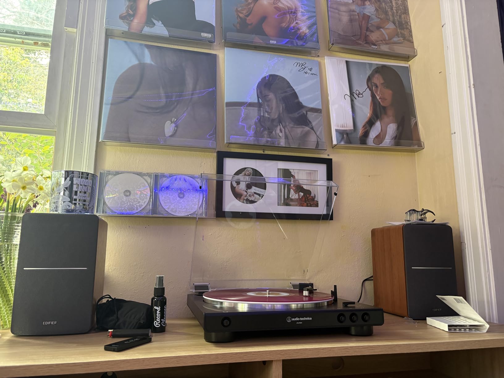 Edifier R1280T Powered Bookshelf Speakers - 2.0 Active Near Field Studio Monitor customer photo 2