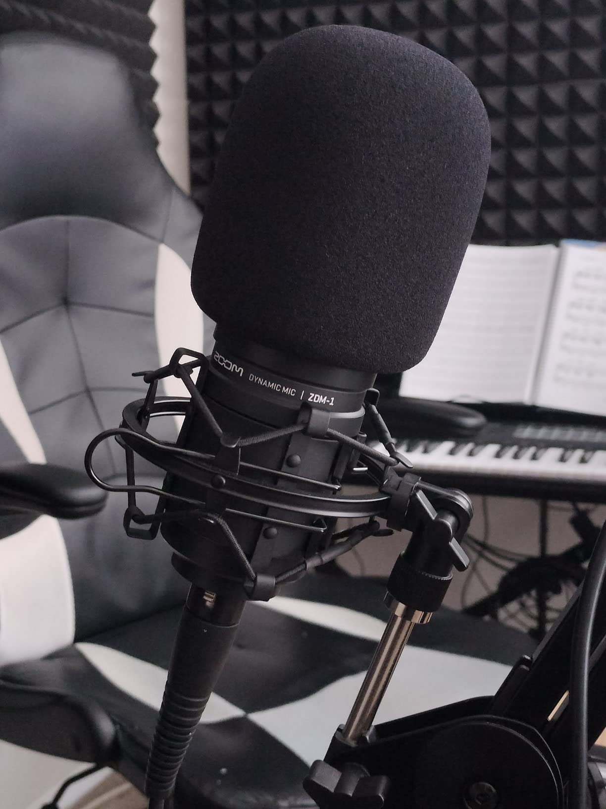 TH106 Black Spider Universal Microphone Shock Mount Holder Adapter Clamp Clip 48-51MM Large Diameter Studio Condenser Mic Anti-Vibration Mic Holder for AT2020 AT2500 customer photo 2