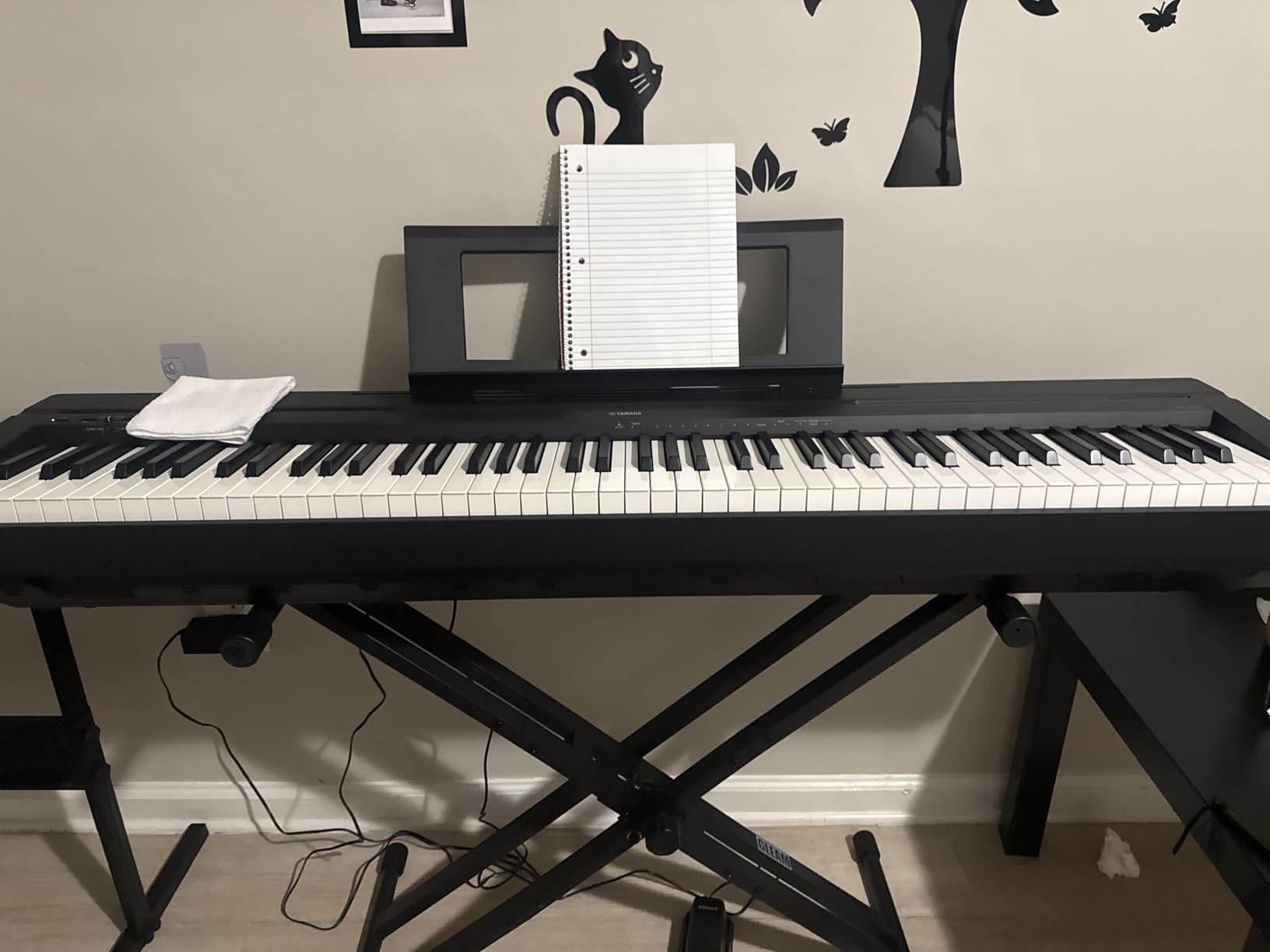 YAMAHA P71 88-Key Weighted Action Digital Piano with Sustain Pedal and Power Supply (Amazon-Exclusive) customer photo 2