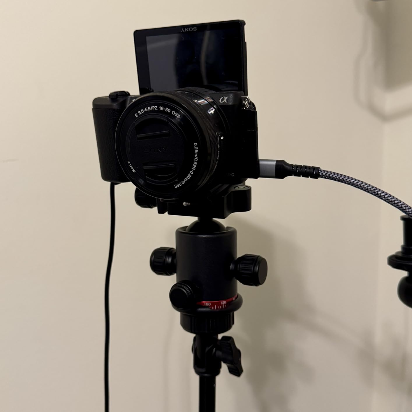 Neewer Professional Metal 360 Degree Rotating Panoramic Ball Head with 1/4 inch Quick Release Plate and Bubble Level, up to 17.6pounds/8kilograms customer photo 2