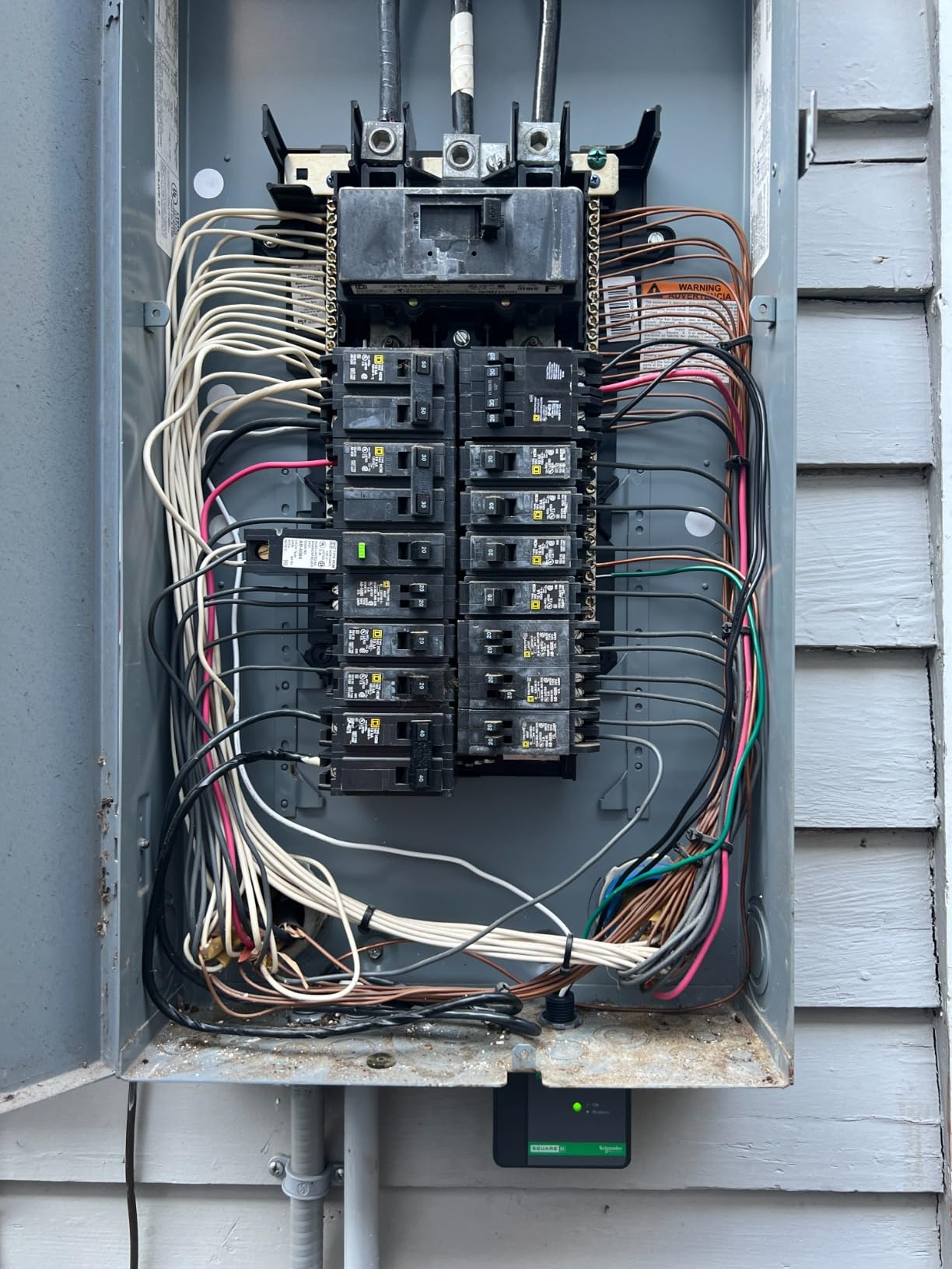 Square D by Schneider Electric HEPD50 Universal Whole House Surge Protection Device, 1-Phase, 3-Wire + Ground for 120/240V, 50kA, Black customer photo 1
