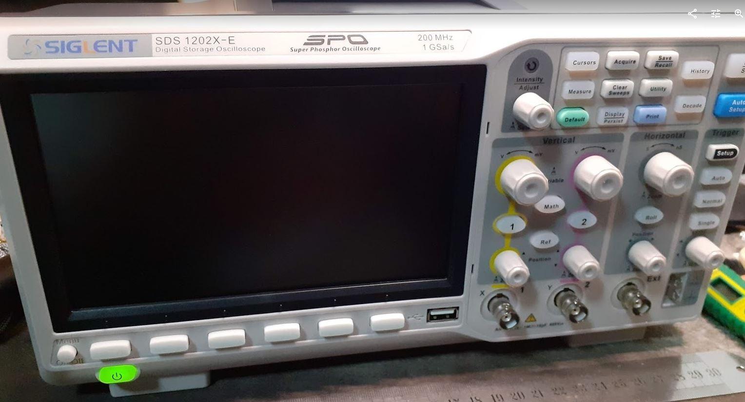 Siglent Technologies SDS1202X-E 200 mhz Digital Oscilloscope 2 Channels, Grey customer photo 1