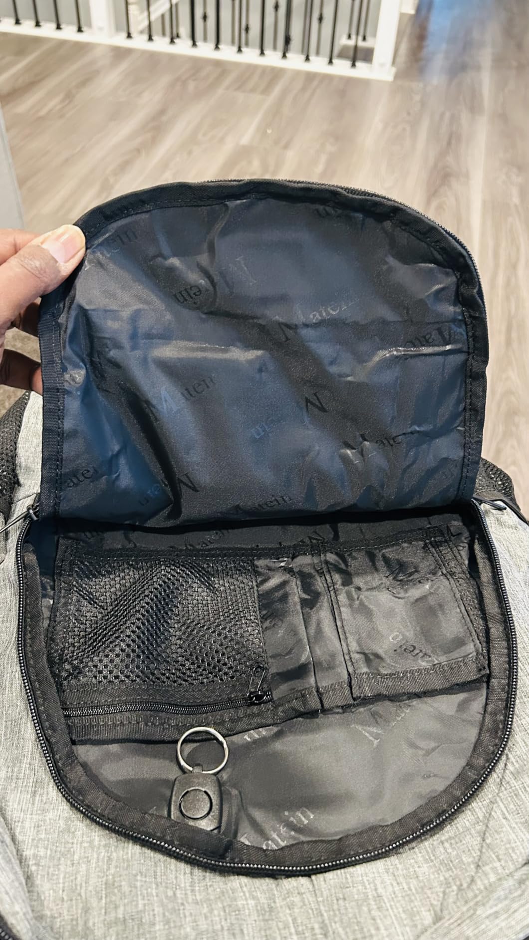 MATEIN Business Laptop Backpack, 15.6 Inch Travel Laptop Bag Rucksack, Water-Resistant Bag Daypack for Work College Computer Men Women Backpack, Black customer photo 1