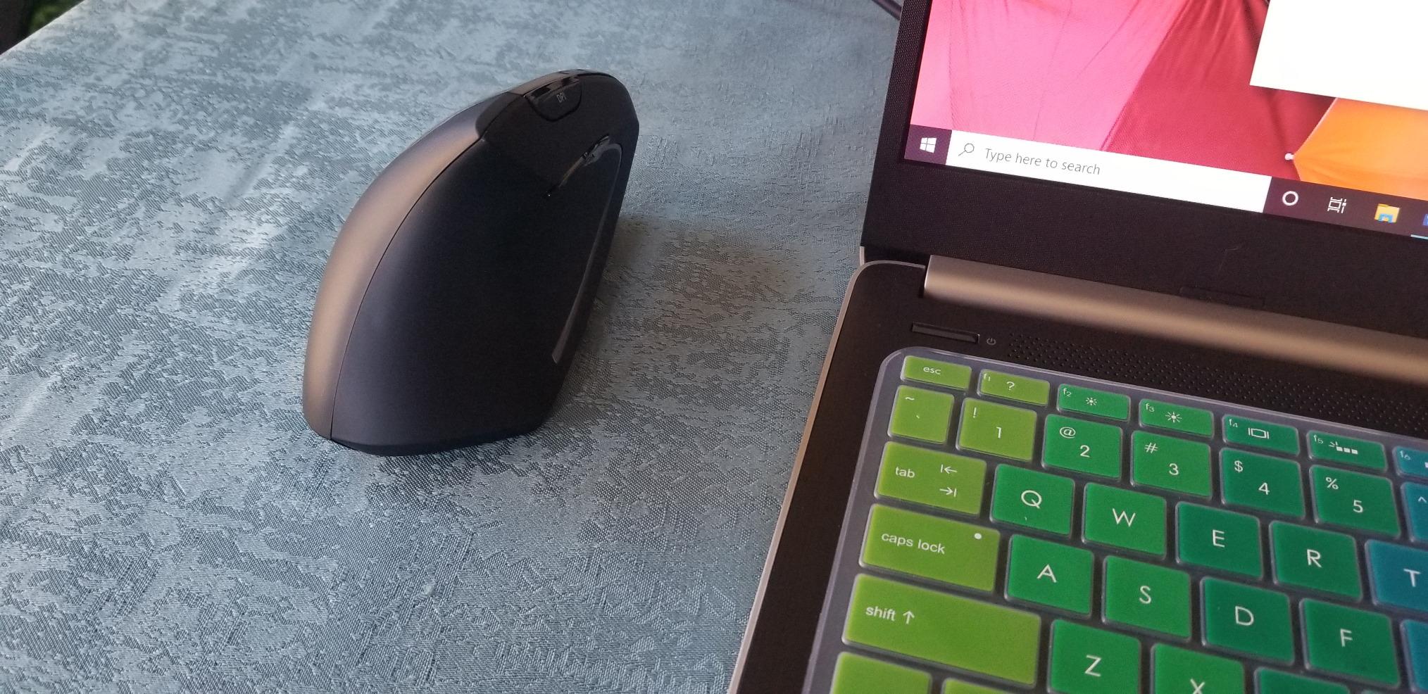 Perixx PERIMICE-713L, Wireless Ergonomic Left Handed Vertical Mouse, 6 Buttons Design, 3 Level DPI, Black, Medium customer photo 1