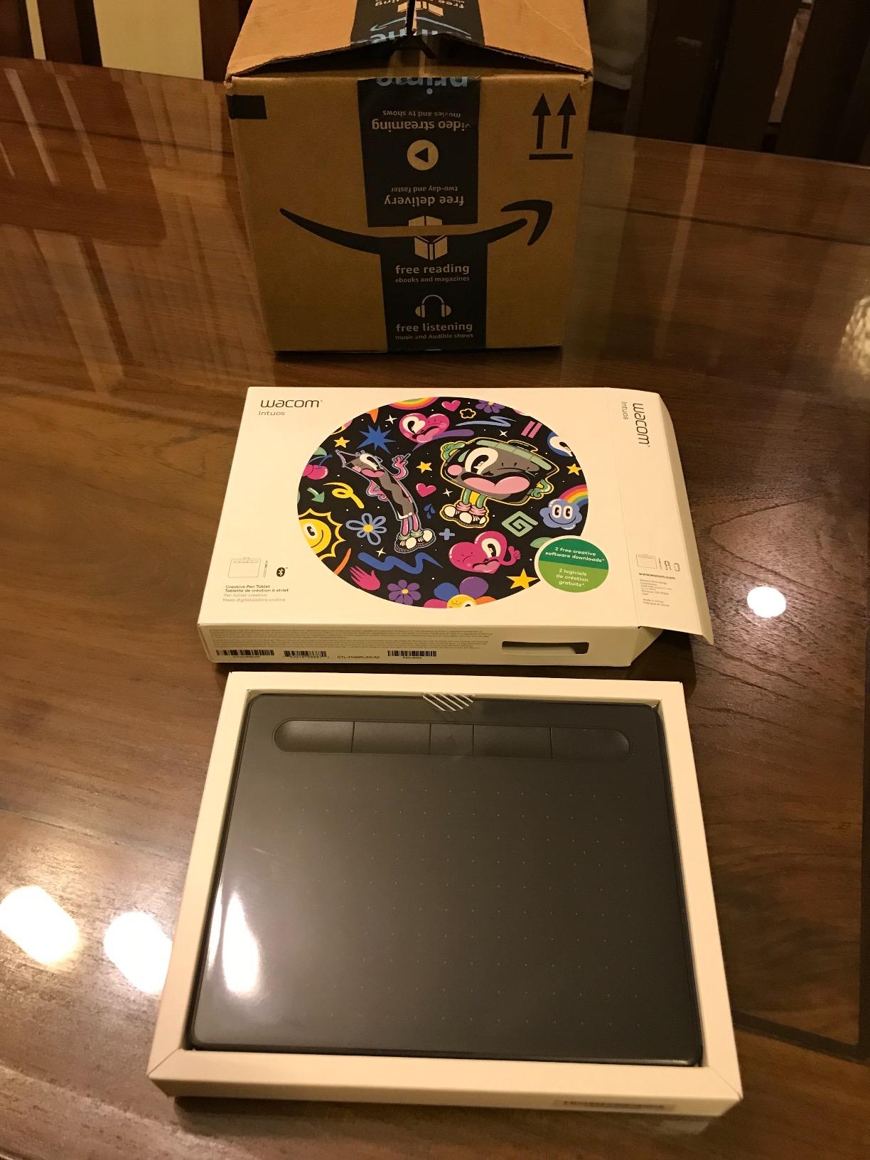 Wacom Intuos Small Bluetooth Graphics Drawing Tablet, 4 Customizable ExpressKeys, Portable for Teachers, Students and Creators customer photo 2