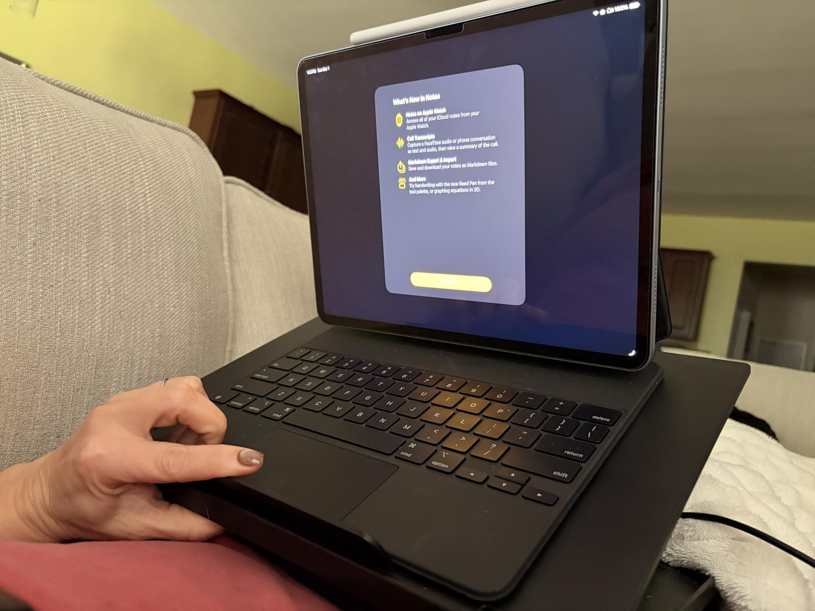 HUANUO Laptop Desk, Portable Laptop Stand Fits Up to 15.6 Inch Laptops, Adjustable with 8 Angles Lap Desks for Adults - Dual Cushion Desk for Sofa, Bed, Car or Work Table customer photo 1