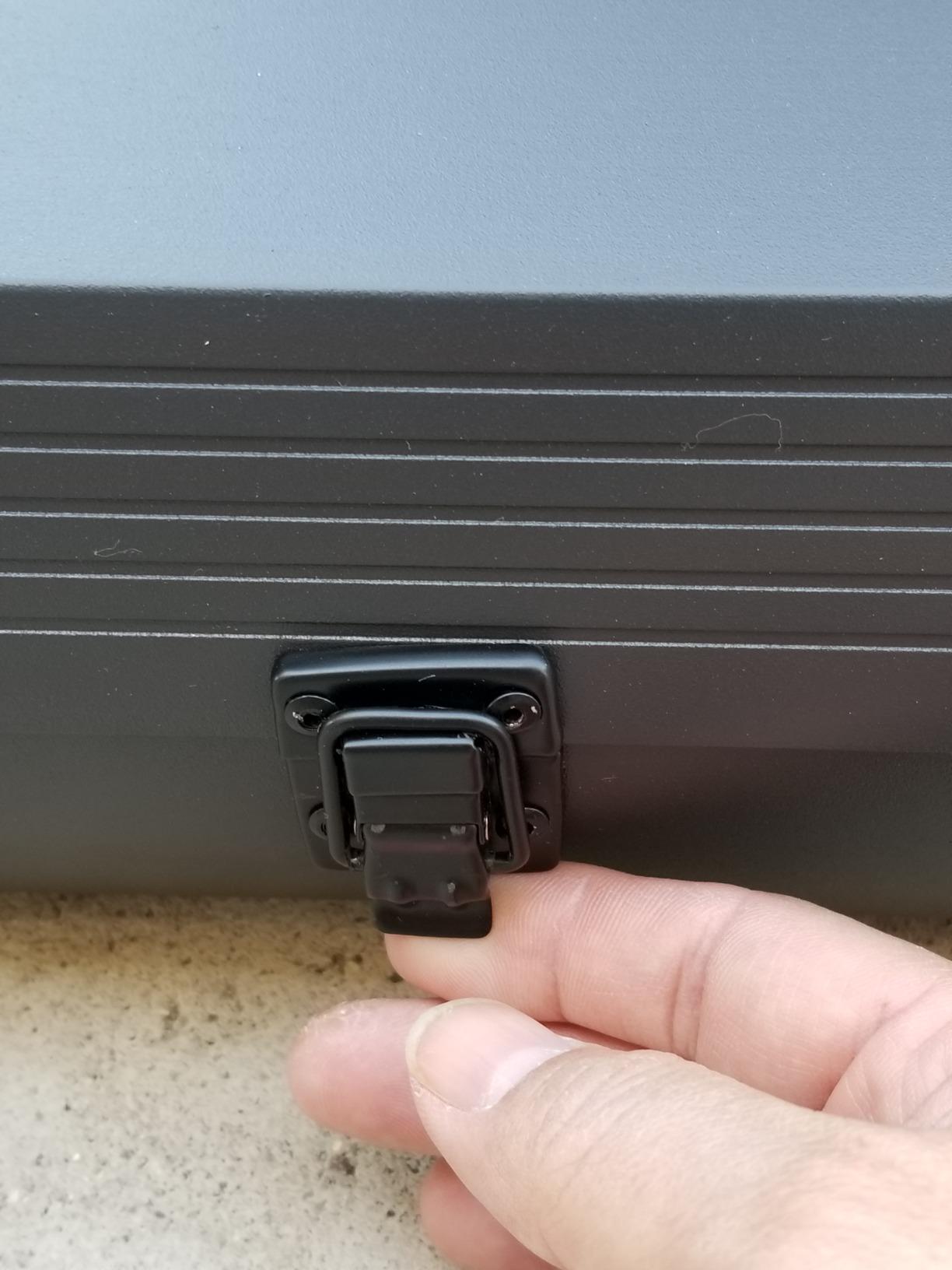 EMART Upgrade Green Screen, 58x74in Collapsible Chroma Key Panel for Background Removal, Portable & Retractable Wrinkle-Resistant Backdrop with Stand for Streaming, Photographic Studio, TikTok customer photo 2