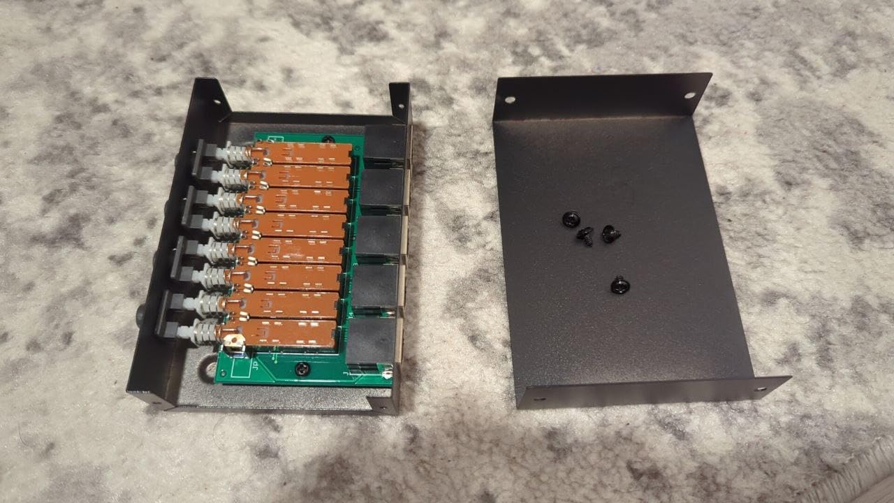 Toptekits 4 Port Way 8P8C RJ45 Network Ethernet Splitter Manual ABCD Sharing Switch Box, 4 Ports Network Switch Splitter Selector Hub 4-in 1-Out or 1-in 4-Out customer photo 1