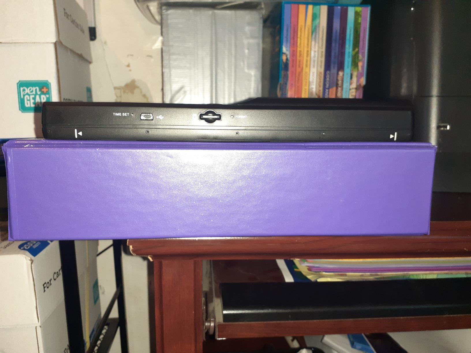 MUNBYN Portable Scanner, 900 DPI Photo Scanner for A4 Documents & Pictures, Wand Reader with 16G SD Card, Flat Scanning, USB Transfer to PC/Laptop, No Driver Required (Black) customer photo 1