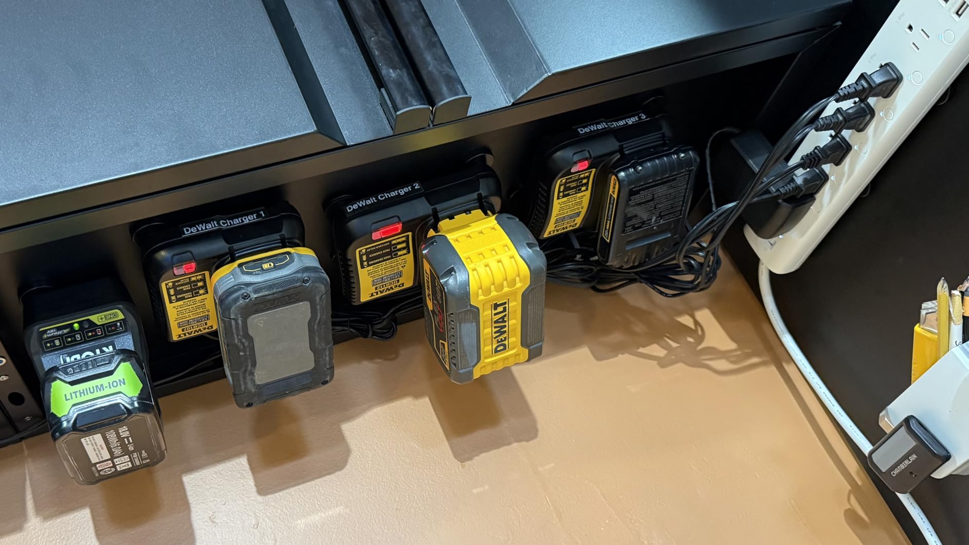 Kasa Smart Plug Power Strip HS300, Surge Protector with 6 Individually Controlled Smart Outlets and 3 USB Ports, Works with Alexa & Google Home, No Hub Required customer photo 2