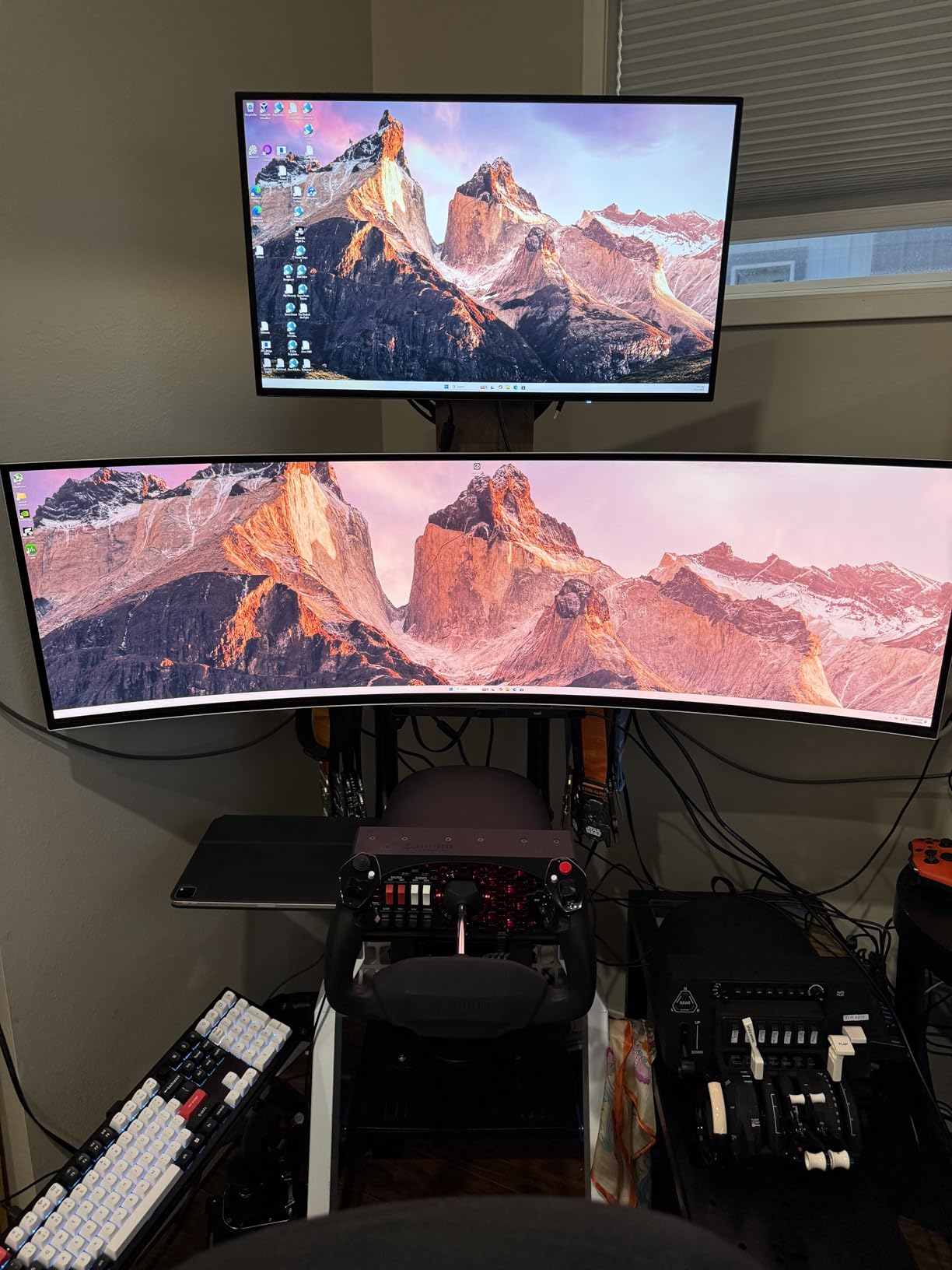 Honeycomb Alpha Flight Controls Yoke & Switch Panel - Flight Simulator Yoke w/ 180 Degree Rotation, Steel Shaft, Ignition Switch, Fully-Equipped Handles, Dual Mounting - Compatible w/PC & Mac customer photo 1