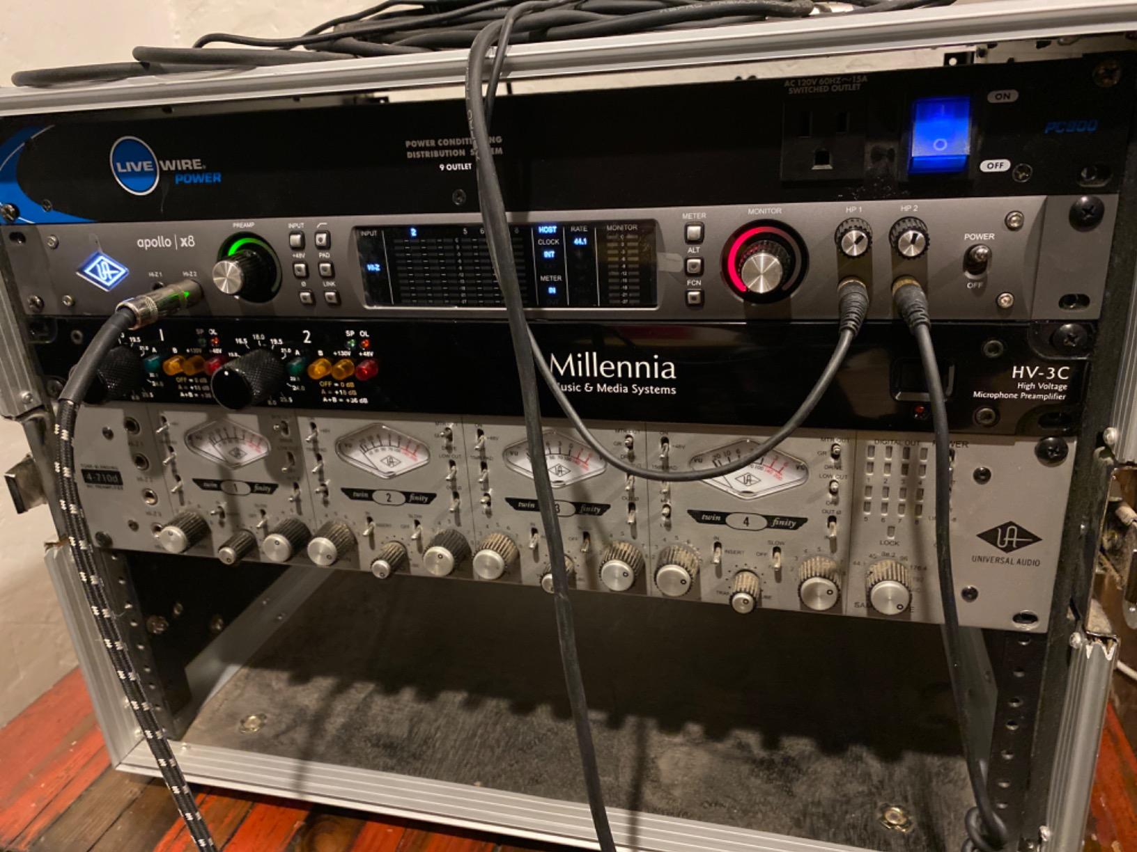 Universal Audio Apollo X6 Thunderbolt 3 Audio Interface customer photo 1