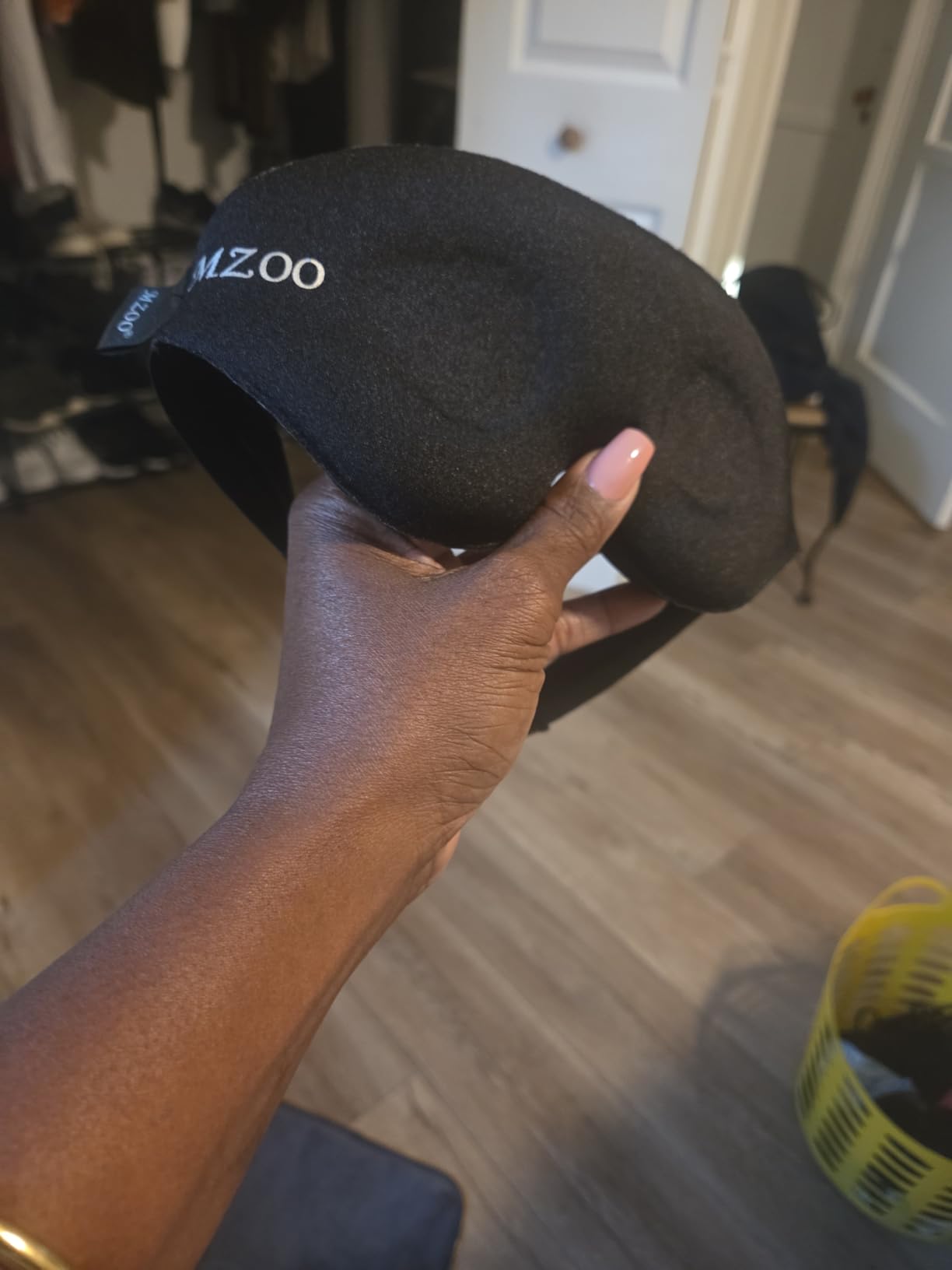 MZOO Luxury Sleep Eye Mask for Side Sleeper Men Women, Zero Eye Pressure 3D Sleeping Mask, Light Blocking Patented Design Night Blindfold, Soft Eye Shade Cover for Travel, Black customer photo 1