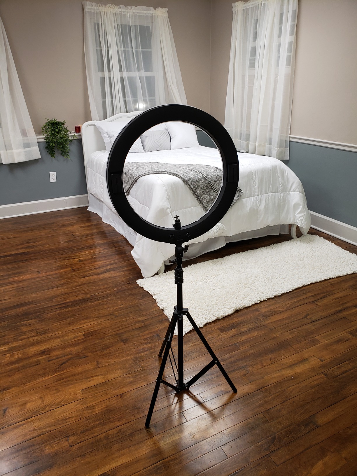 NEEWER 20 inch LED Ring Light Kit with Tripod Stand and Phone Holder Compatible with iPhone, Ringlight for Makeup YouTube Video Recording Selfie Studio Streaming Makeup Barber Lash Salon Lighting customer photo 2