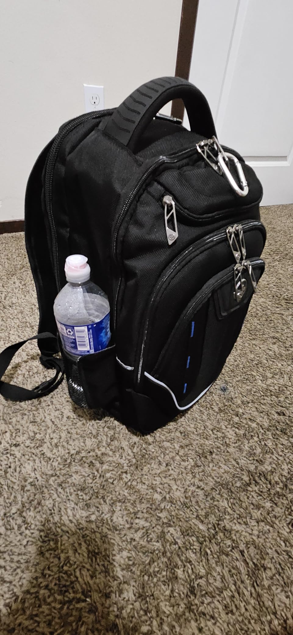 Swissdigital Design TSA Business Laptop Backpack For Men, Travel Backpack With USB Charging Port, College Tech Backpacks With RFID Pockets Fits 15.6 Inch Computer customer photo 1