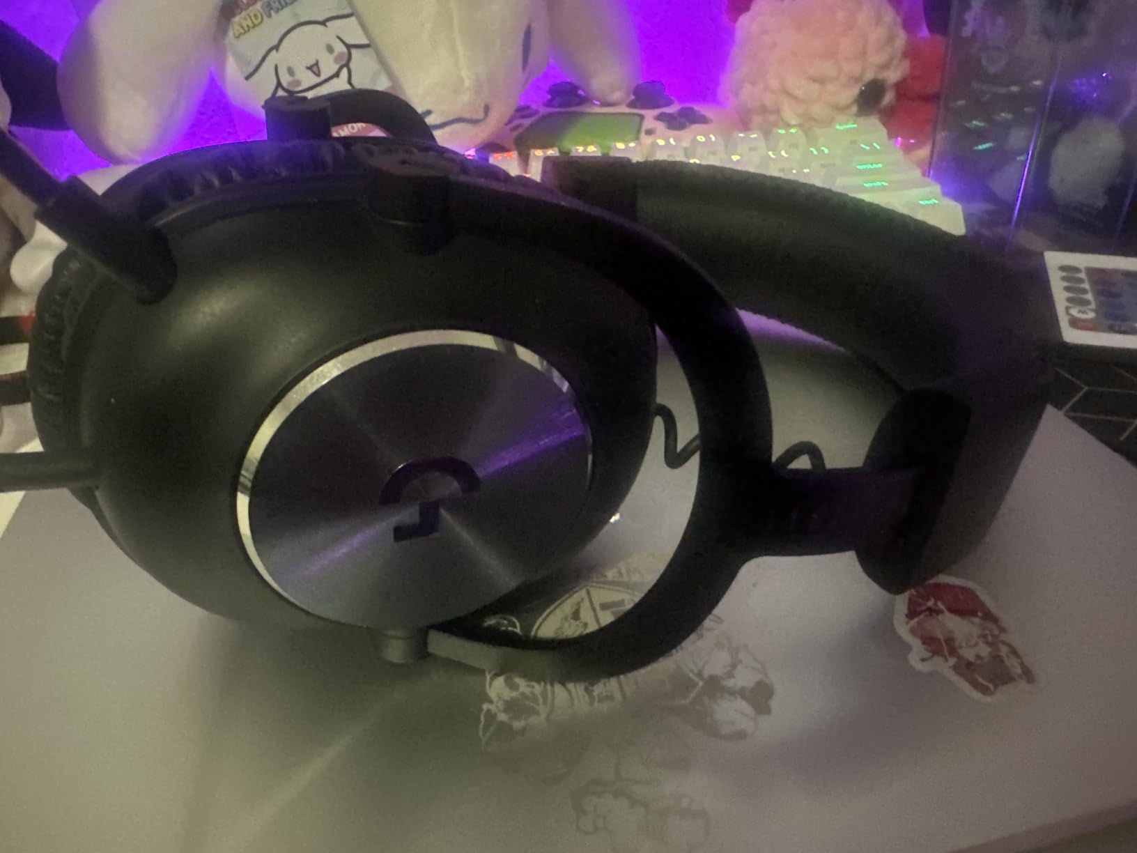 Logitech G Pro X Wired Gaming Headset: Blue VO!CE Detachable Boom Mic, DTS 7.1, 50 mm Drivers, USB/3.5mm Aux, Spare Memory Foam Ear Pads, USB DAC & Bag Included - Black customer photo 2