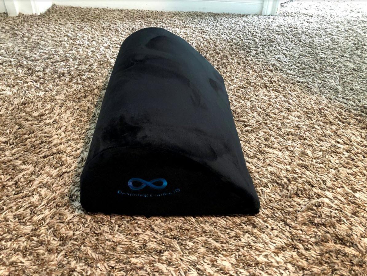 Everlasting Comfort Foot Rest for Under Desk at Work - Memory Foam Office Foot Stool & Under Desk Footrest Leg Elevation Pillow for Gaming & Home Office, Supports Posture customer photo 1