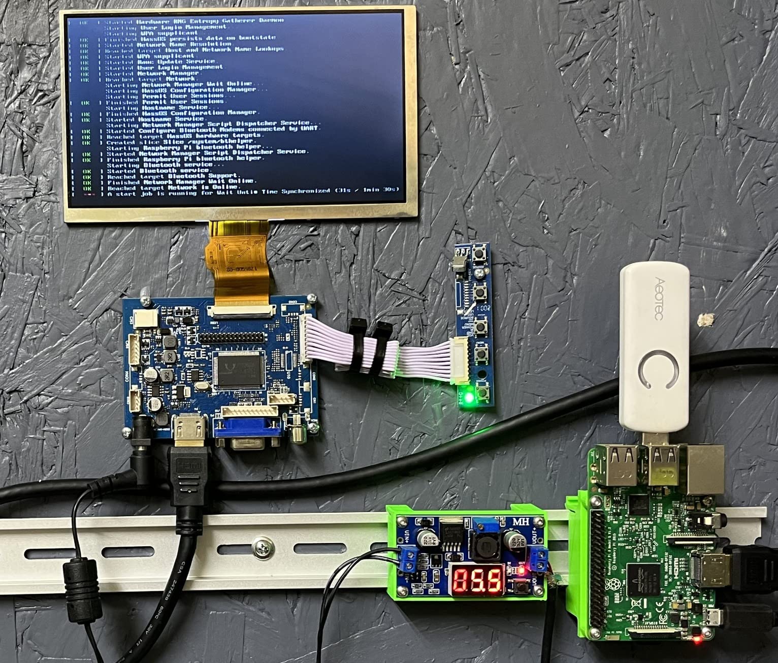 ConBee II - Universal Zigbee 3.0 USB Gateway, incl. deCONZ & Phoscon App, Home Automation, Home Assistant customer photo 1