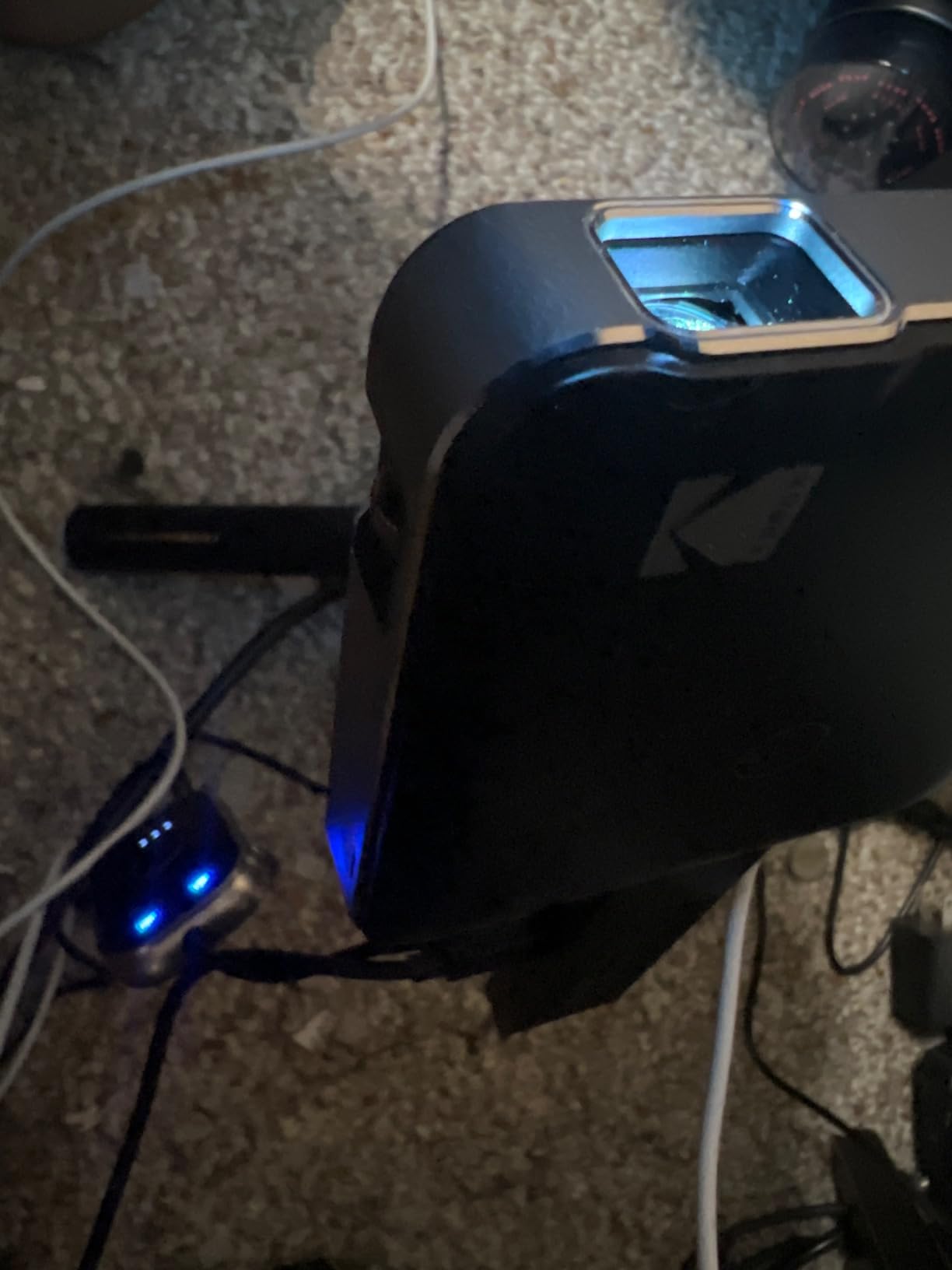 KODAK Luma 150 Ultra Mini Pocket Pico Projector - Built in Rechargeable Battery & Speaker, 1080P Support customer photo 1