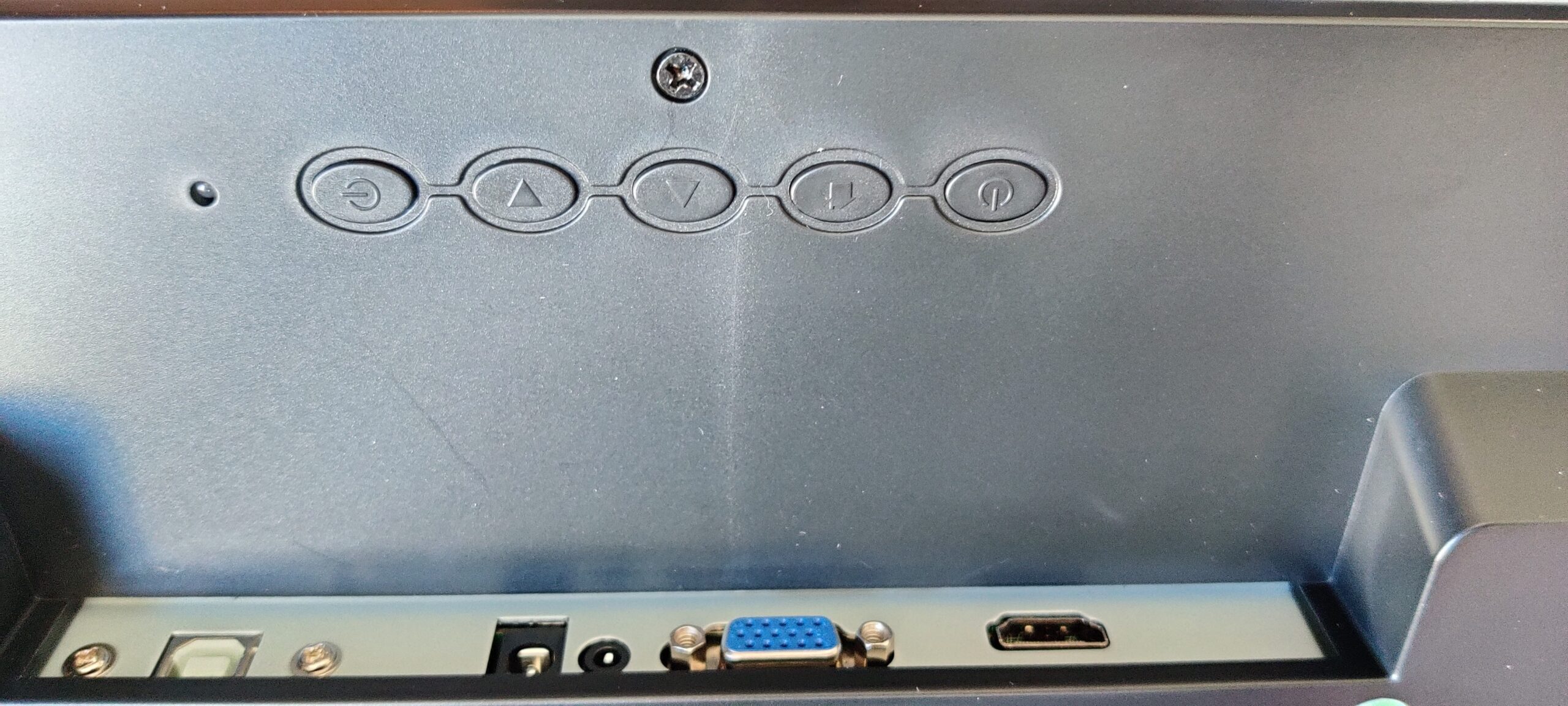 17 Inch Pro Commercial Grade Capacitive LED Backlit Multi-Touch HDMI Monitor, 4:3 Display 1280 x 1024, True Flat Seamless Touchscreen, Great for Office, POS, Retail, Restaurant, Bar, Gym, Warehouse customer photo 2