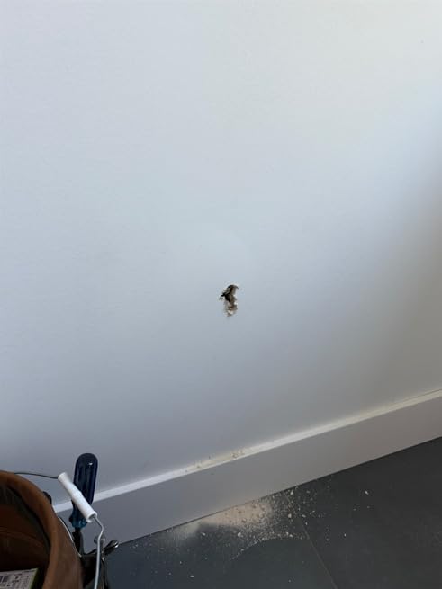 Klein Tools VDV500-820 Wire Tracer Tone Generator and Probe Kit Continuity Tester for Ethernet, Telephone, Speaker, Coax, Video, and Data Cables, RJ45, RJ11, RJ12 customer photo 1