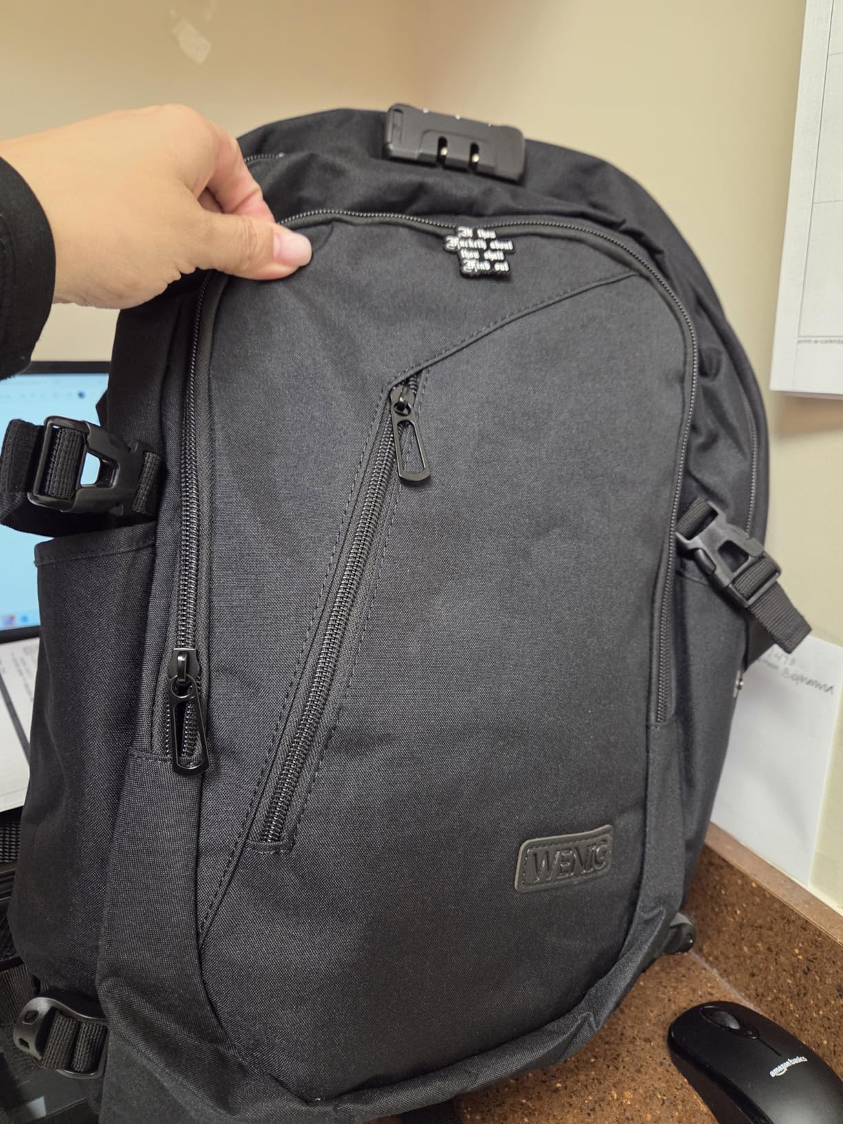 WENIG Anti-Theft Travel Laptop Backpack with USB Charging Port Lock,Water Resistant Slim Work Computer Bag for Men College Bookbags Fits 15.6 Inch Laptop customer photo 2