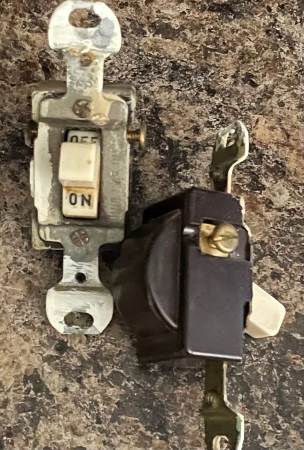 GE CYNC Smart Dimmer Light Switch, No Neutral Wire Required, Bluetooth and 2.4 GHz WiFi 3-Wire Switch, Works with Amazon Alexa and Google Home, White (1 Pack) customer photo 2