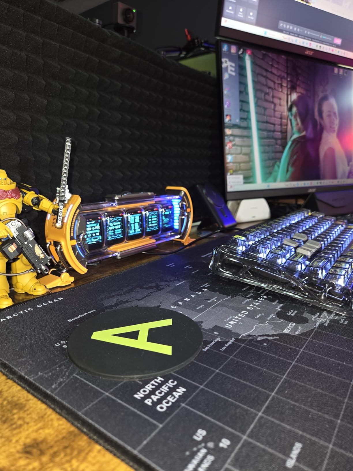 Moukey Microphone Insulation Sound Insulation Sound Shield Isolation, 5 Sides Microphone Sound-Absorbing Foam Reflector for Recording Studio, Podcasts, Vocals and Broadcasting customer photo 1