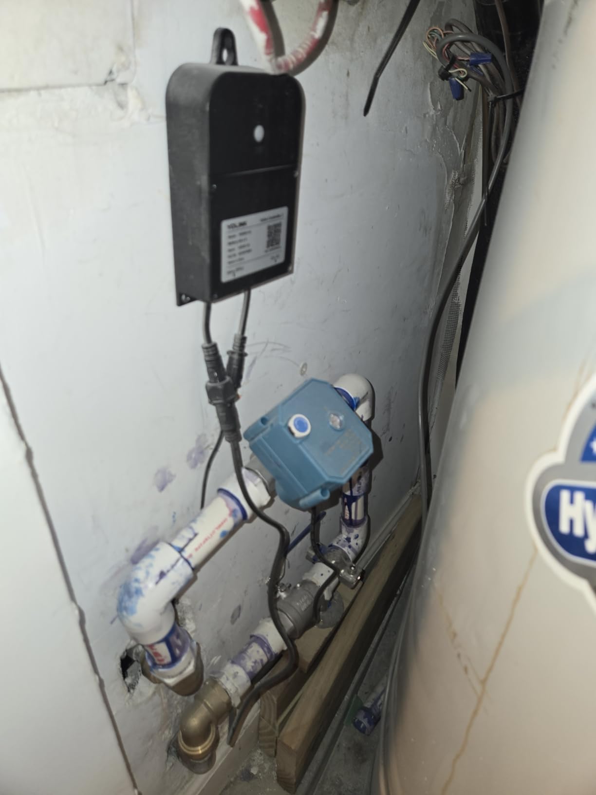 YoLink Water Leak Starter Kit: Hub + 4 Leak Sensor 1 (Silent), LoRa Long-Range, App/SMS/Email Alerts, D2D Offline Triggers, 2 AAA Up to 5-Year Battery, Compatible with Alexa/IFTTT/Home Assistant customer photo 2