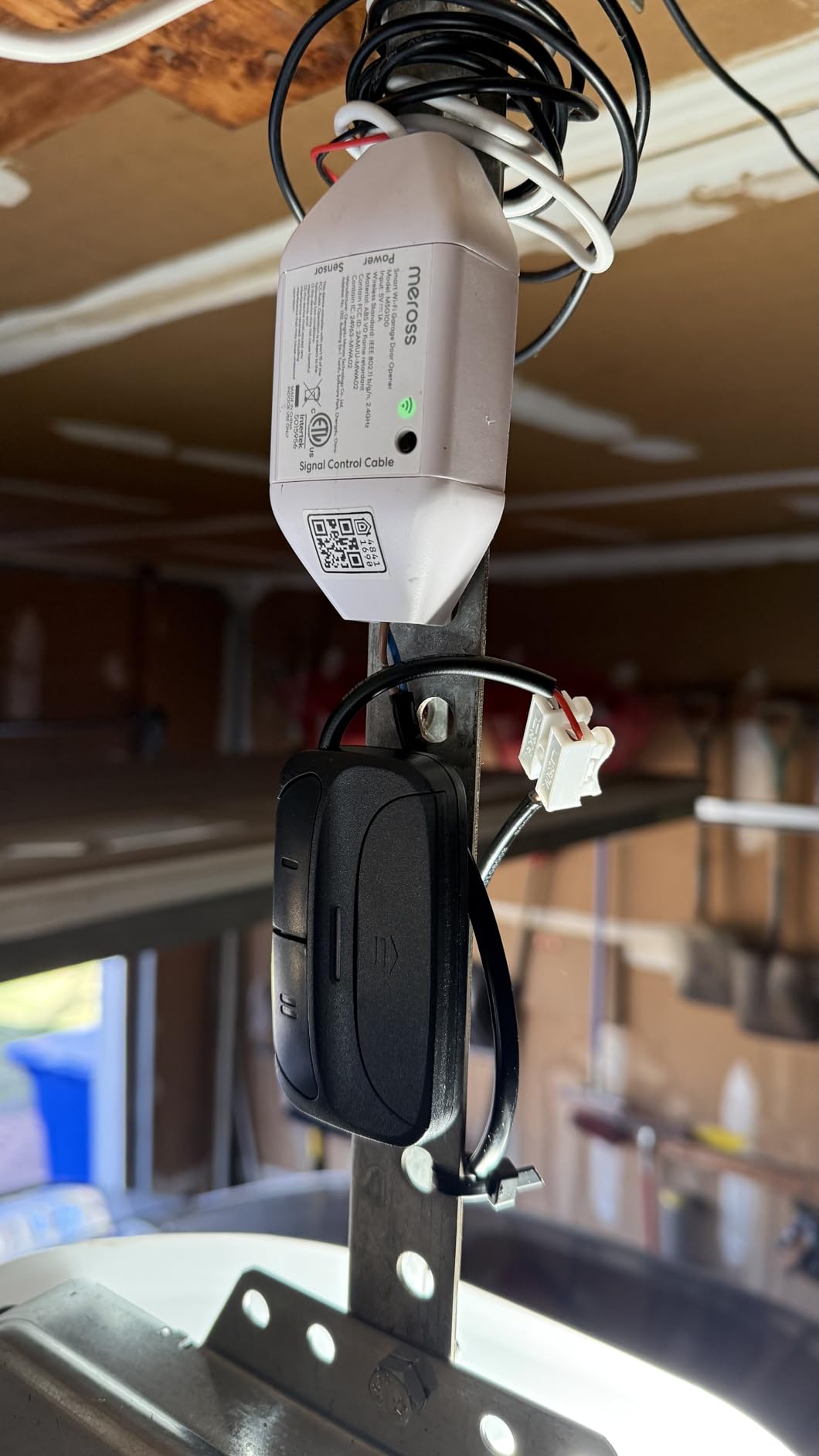 Smart Garage Door Opener Remote, Compatible with Apple HomeKit, Siri, CarPlay, Alexa, Google, SmartThings, and Android, Universal WiFi Garage Door Controller, App + Voice Control, No Hub Needed customer photo 1