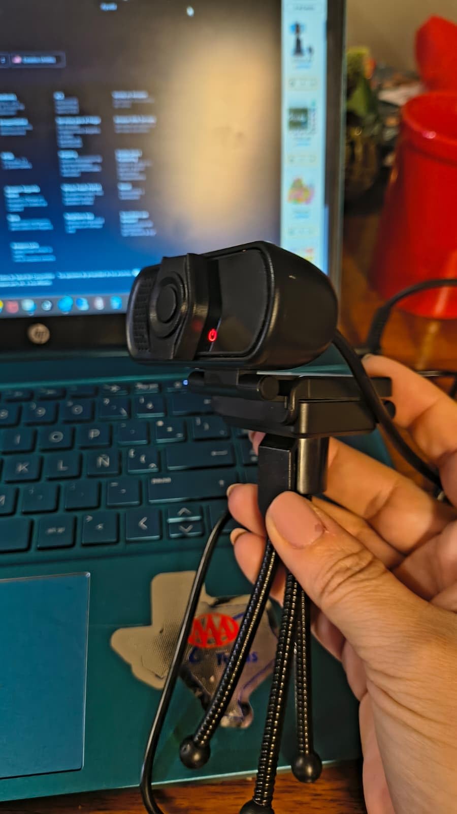 ToLuLu 1080P Webcam with Microphone, HD Webcam Web Camera with Tripod Stand, Widescreen USB Computer Camera, Streaming Mic Web cam for Online Calling/Conferencing,Facetime/YouTube Desktop Laptop PC customer photo 2