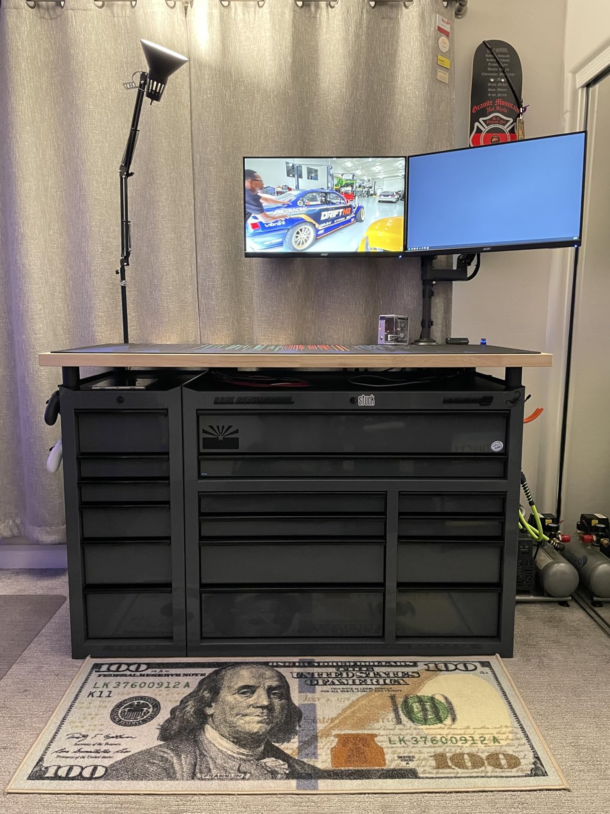 HUANUO 17-32 Inch Dual Monitor Stand, Vertical Dual Monitor Mount, Monitor Stand 2 Monitors, Ergonomic Adjustable Tilt Swivel Rotate, Weight Max 19.8 lbs customer photo 1