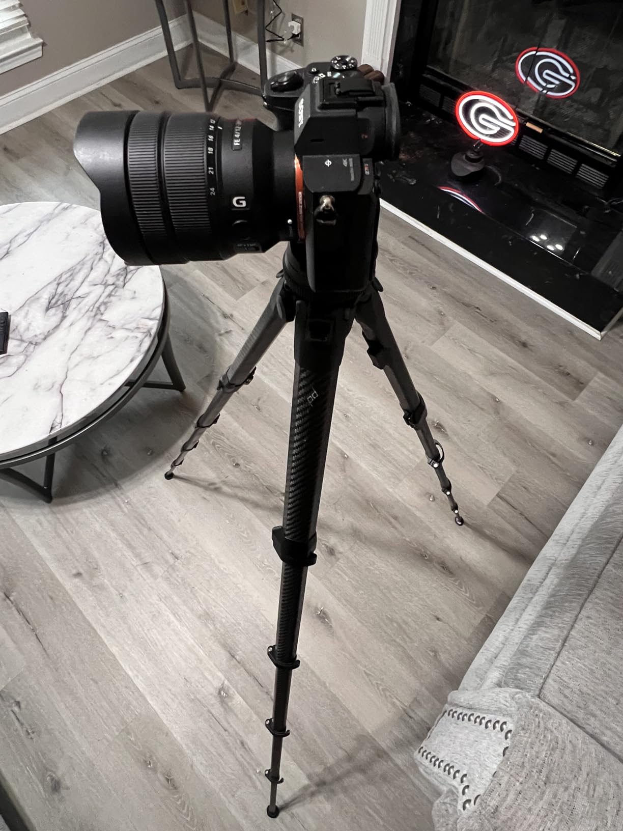 Peak Design Travel Tripod, Carbon Fiber, Compact Design, Quick Setup and Takedown, Pro-Level Stability, Ergonomic Ball Head, Compact and Portable Travel Tripod for Camera and Phone, 20 lb Capacity customer photo 2