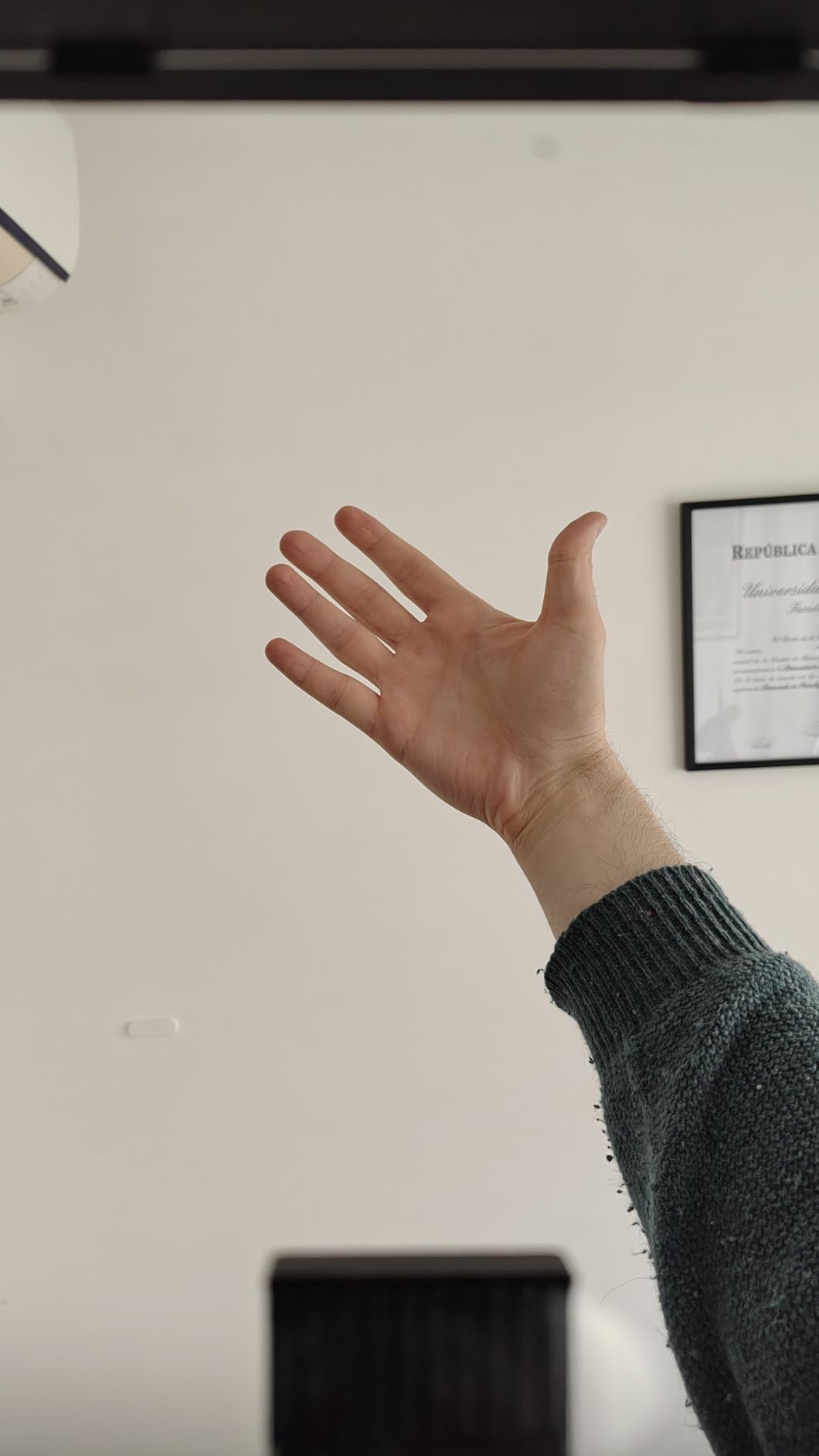 AMBITFUL Portable Teleprompter Kit - 7.5'' Mini Teleprompter with Desktop Tripod & Remote Control for Phone and DSLR Recording customer photo 2