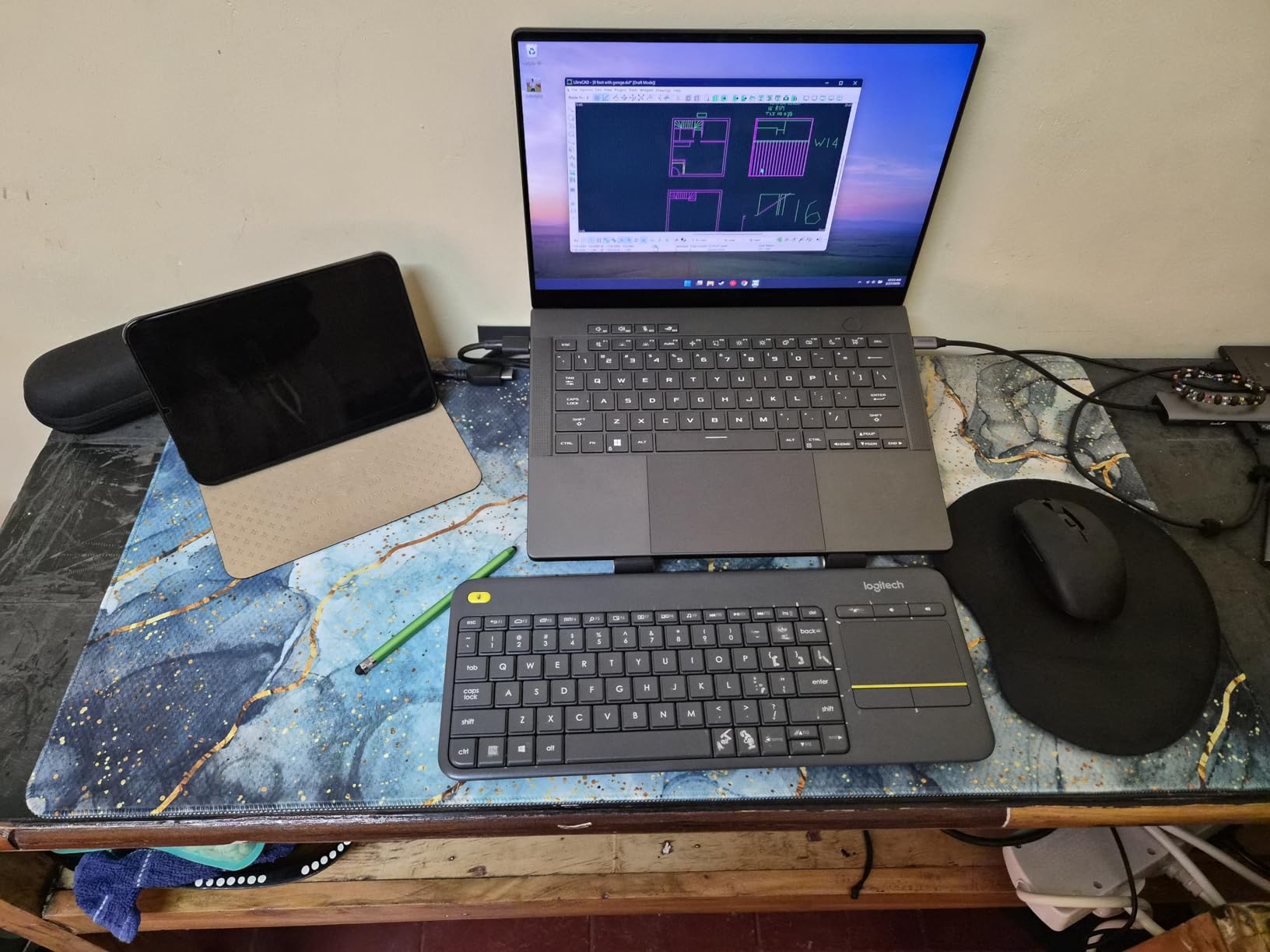 Large Extended Gaming Mouse Pad with Stitched Edges, (31.5X15.7In) Durable Non-Slip Natural Rubber Base, Waterproof Computer Keyboard Pad Mat for Esports Pros/Gamer/Desktop/Office/Home-Black customer photo 1