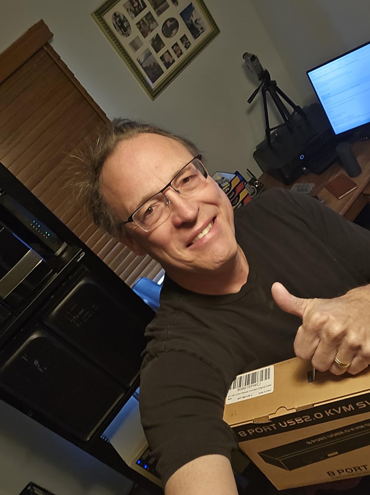 MT-VIKI KVM Switch 8 Port, 8X1 Rackmount KVM Switch VGA, Included 8 2-in-1 KVM Cables & Wire-Desktop Selector & Power Adapter, Fit 1U 19'' Rack customer photo 1